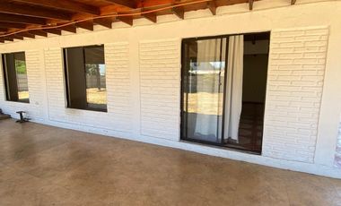 Gran Oportunidad – Propiedad de 4.200 m² con dos casas independientes