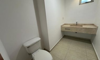 Casa en Venta en Jardines de Bellavista con doble acceso de seguridad