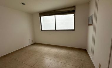 Casa en Venta en Jardines de Bellavista con doble acceso de seguridad