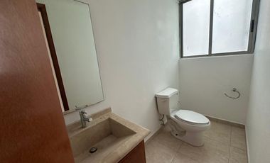 Casa en Venta en Jardines de Bellavista con doble acceso de seguridad