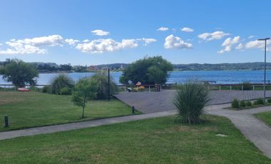 Hermoso Departamento con vista y orilla Lago Villarrica