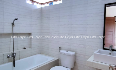 Disewakan Rumah di Discovery Fiore Bintaro Jaya Sektor 9 Tangsel