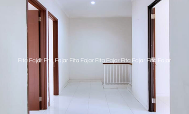 Disewakan Rumah di Discovery Fiore Bintaro Jaya Sektor 9 Tangsel