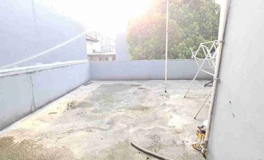Jual Cepat Banting Harga Rumah Lt.127m di Urbana Place Bintaro