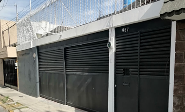 CASA EN REMATE GUSTAVO A MADERO