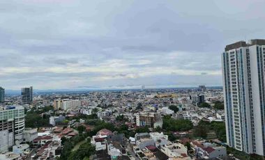 Dijual sewakan The Reiz Condo Furnish