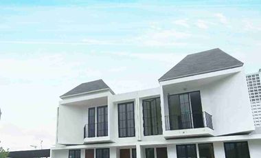 Townhouse Strategis Bebas macet dan bebas Banjir