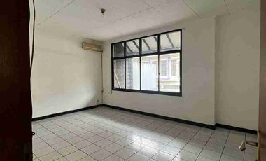 Rumah Ruko 2 Lantai Cocok untuk Bisnis/tempat Usaha Shm Di pusat kota Sayap Gardujati Kota Bandung