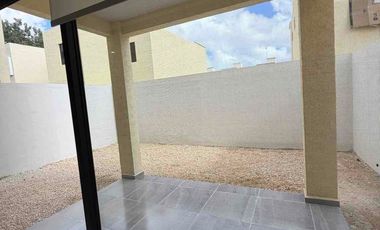 Casa en Venta Residencial en Cancún con alberca u áreas verdes