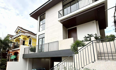 House for sale in Queens Row West, Bacoor