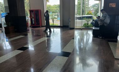 Disewakan: Lokasi Strategis untuk Pameran di Lobby Perkantoran TB Simatupang