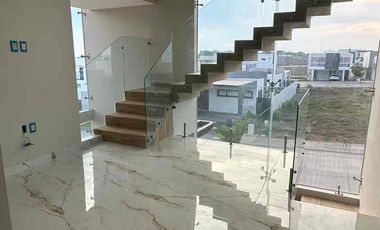 Casa en Venta en Punta Tiburón en esquina, en la Riviera Veracruzana