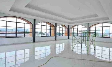 Gedung Baru Raya Ragunan RM Harsono Parkir 50 mobil