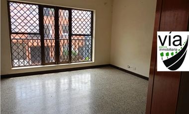 Remate de casa de 2 pisos de 320 metros cuadrados barrio Las Delicias  referencia # 120
