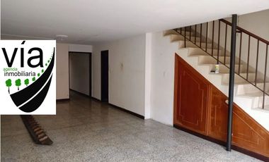 Remate de casa de 2 pisos de 320 metros cuadrados barrio Las Delicias  referencia # 120