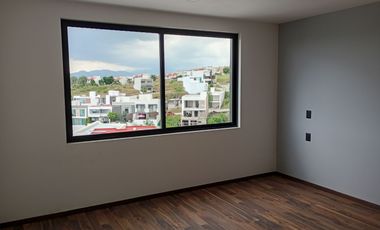 CASA EN VENTA EN LOMALTA TRES MARIAS MORELIA