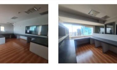 SE RENTA OFICINA PISO 25 TORRE JV I ANGELOPOLIS 352 M2