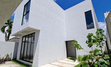 Casa en venta con alberca Cerca del BLVD Belisario Domínguez Fracc Boulevares