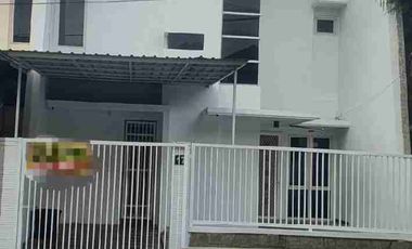 Disewakan Rumah 2 Lantai Di Perumahan Pondok Candra Waru Sidoarjo
