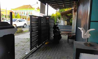 RUMAH 2 LANTAI DEKAT PERTAMINA MAOS CILACAP