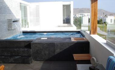 EN VENTA CASA DE PLAYA EN TRES ISLAS UBICADA EN EL KM. 68 DE LA PANAMERICANA SUR (ENTRADA POR CHILCA)