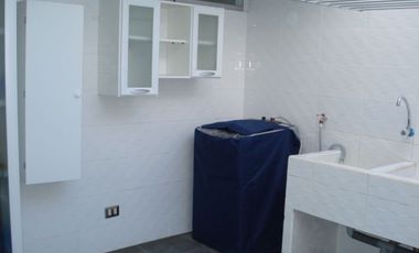 EN VENTA CASA DE PLAYA EN TRES ISLAS UBICADA EN EL KM. 68 DE LA PANAMERICANA SUR (ENTRADA POR CHILCA)