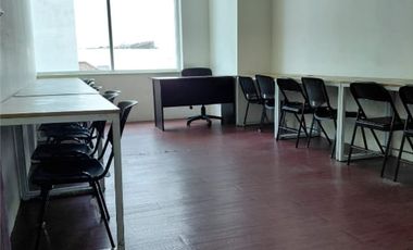 SEWA KANTOR DI JAKARTA PUSAT SALEMBA 89M2 FULL FURNISHED 130K NEGO