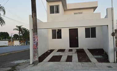 CASA CALLE HIGUERA COL. MIGUEL ALEMAN