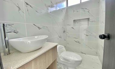 Casa en alquiler – Urbanización Romana,  Norte de Manta