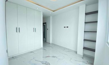 Casa en alquiler – Urbanización Romana,  Norte de Manta