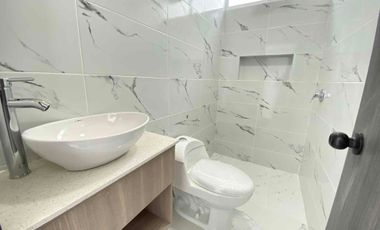 Casa en alquiler – Urbanización Romana,  Norte de Manta