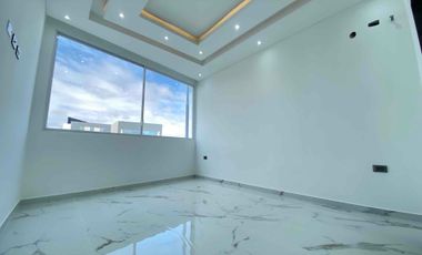 Casa en alquiler – Urbanización Romana,  Norte de Manta