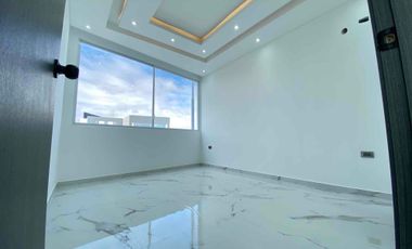 Casa en alquiler – Urbanización Romana,  Norte de Manta