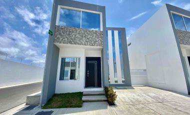 Casa en alquiler – Urbanización Romana,  Norte de Manta