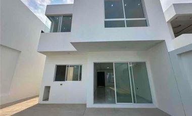 Casa en alquiler – Urbanización Romana,  Norte de Manta