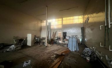 BODEGA UBICADA EN EL CENTRO