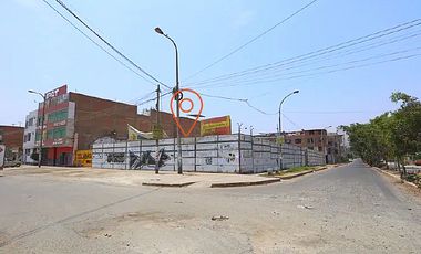 Terreno en Venta en Pro Los Olivos ¡Sobre la Panamericana Norte!