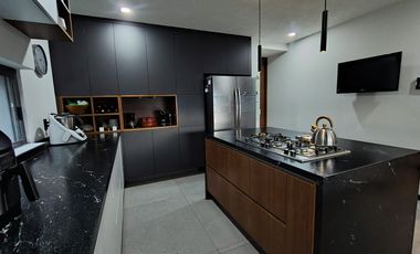 Casa en Los Frailes - Zona Andares con acabados de lujo