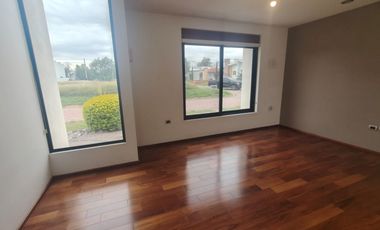 CASA EN VENTA JARDINES DEL LAGO EN AGUASCALIENTES