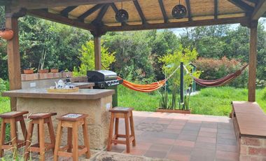 Venta casa 3 niveles a 800 m del pueblo de Villa de Leyva