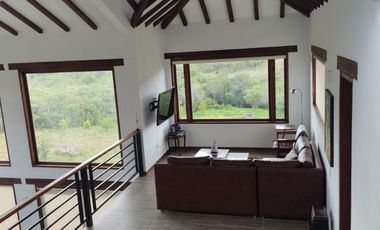 Venta casa 3 niveles a 800 m del pueblo de Villa de Leyva