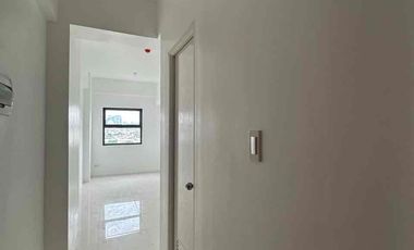 FOR RENT STUDIO UNIT AT COHO TAGUIG