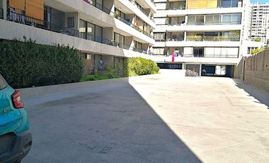 DEPARTAMENTO FRAY CAMILO HENRIQUEZ / ARGOMEDO, SANTIAGO, 1D, 1B, TERRAZA, ESTACIONAMIENTO, BODEGA Y PISCINA, A PASOS DEL METRO