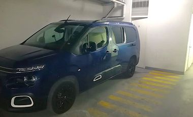 DEPARTAMENTO FRAY CAMILO HENRIQUEZ / ARGOMEDO, SANTIAGO, 1D, 1B, TERRAZA, ESTACIONAMIENTO, BODEGA Y PISCINA, A PASOS DEL METRO