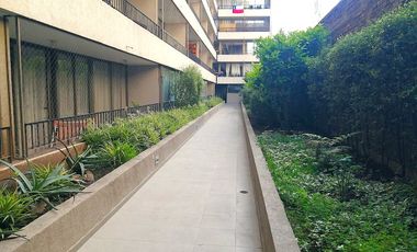 DEPARTAMENTO FRAY CAMILO HENRIQUEZ / ARGOMEDO, SANTIAGO, 1D, 1B, TERRAZA, ESTACIONAMIENTO, BODEGA Y PISCINA, A PASOS DEL METRO