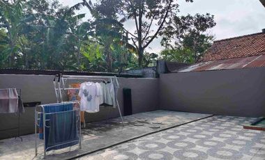 RUMAH BONUS TOKO DEKAT PASAR DAN PERTAMINA MAOS CILACAP