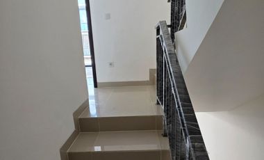 Disewakan Rumah Osaka PIK 2 Ukuran 6x10 3 kamar tidur cuma 75Juta