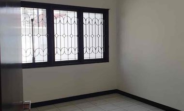 DIJUAL RUMAH 2 LANTAI SIAP HUNI DI KOMPLEK MEKAR WANGI BANDUNG