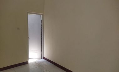 RUMAH 2 LANTAI 2 KT 2 KM HARGANYA TERJANGKAU SEJAGAD