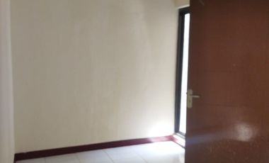 RUMAH 2 LANTAI 2 KT 2 KM HARGANYA TERJANGKAU SEJAGAD